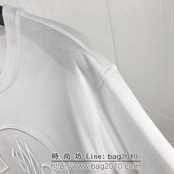 MONCLER蒙口 19ss早春新款 大logo刺繡圖案短袖 高密度立體刺繡工藝 簡約百搭款 ydi2130